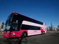 megabus se viste de rosa en apoyo a la BCRF